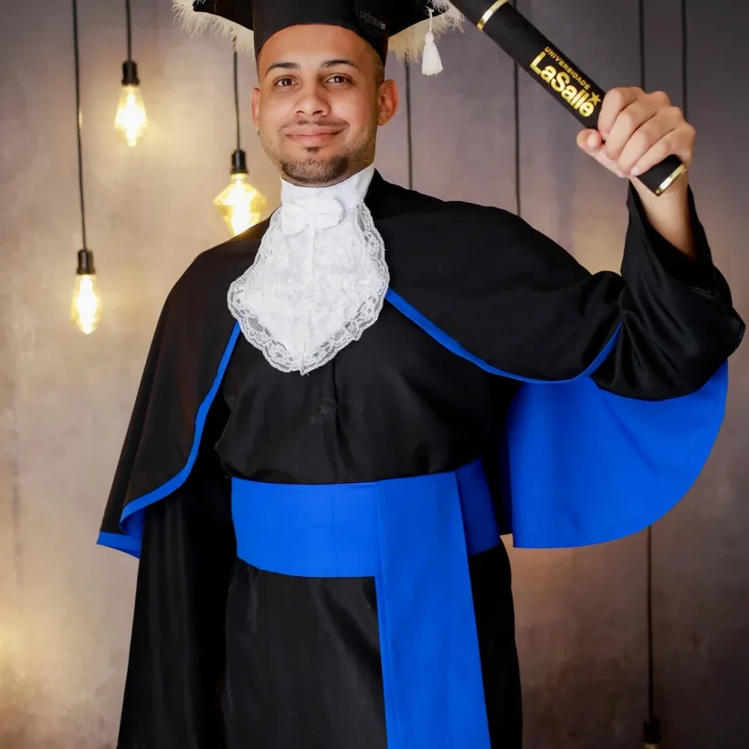 William Alves na formatura em Administração